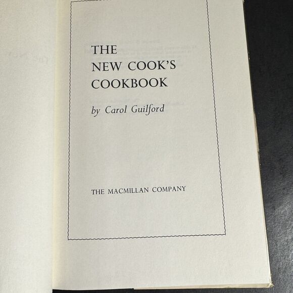 Two Classic Vintage Cook Hard Cover Book Bundle [Book 214] - Picture 10 of 12